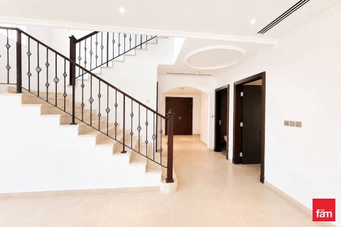 Villa de 4 dormitorios en Jumeirah Park, UAE No. 166312 6