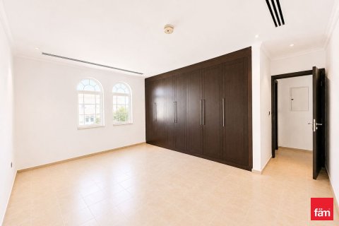 Villa de 4 dormitorios en Jumeirah Park, UAE No. 166312 12
