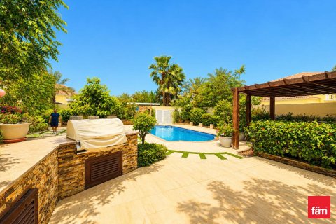 Villa de 4 dormitorios en Jumeirah Park, UAE No. 166312 18