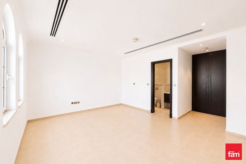 Villa de 4 dormitorios en Jumeirah Park, UAE No. 166312 16