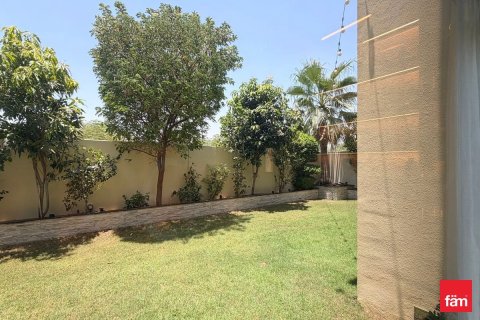 4 bedrooms Villa in Dubai, UAE No. 166314 15