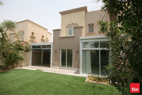 Villa de 2 dormitorios en Dubai, UAE No. 166313 14