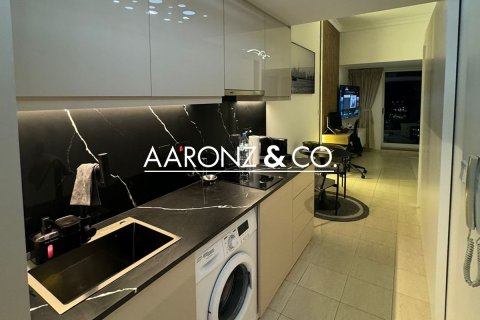 Studio Apartment in Jumeirah Lake Towers, UAE No. 142084 9