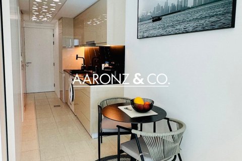 Studio Apartment in Jumeirah Lake Towers, UAE No. 142084 7