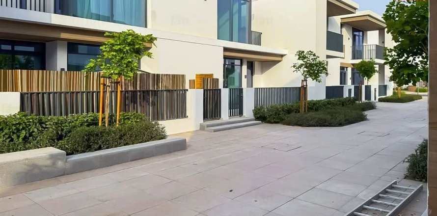 3 bedrooms Townhouse  No. 134251