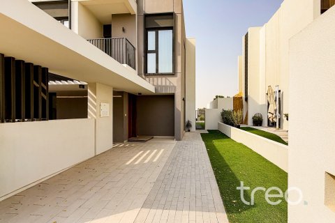 Villa de 4 dormitorios en Dubai South (Dubai World Central), UAE No. 173679 5
