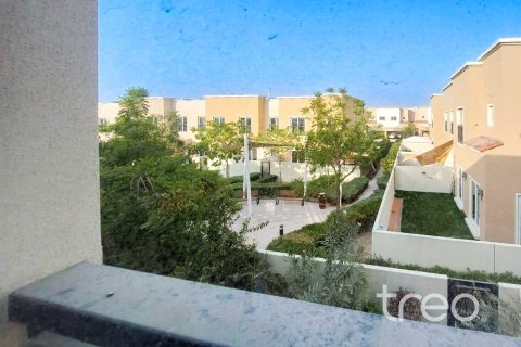 Villa de 3 dormitorios en Dubai, UAE No. 173677 18