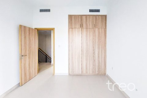 Villa de 3 dormitorios en Dubai, UAE No. 173677 9