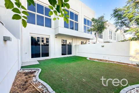 Townhouse de 3 dormitorios en Mudon, UAE No. 173681