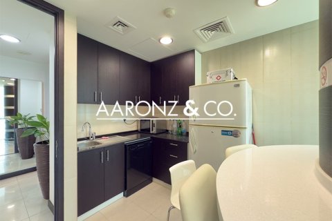 186مربع، مكتب في أبراج بحيرة جميرا, الإمارات العربية المتحدة رقم 132864 20