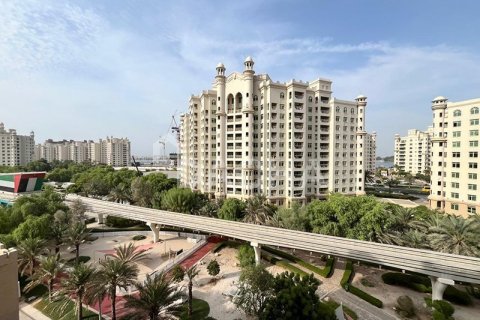 Квартира с 2 спальнями в Golden Mile, ОАЭ №207825 20