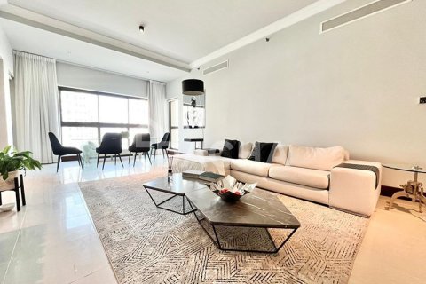 Квартира с 2 спальнями в Golden Mile, ОАЭ №207825 12