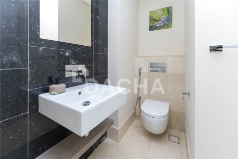 Квартира с 2 спальнями в The Crescent, ОАЭ №207822 9
