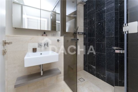 Квартира с 2 спальнями в The Crescent, ОАЭ №207822 17