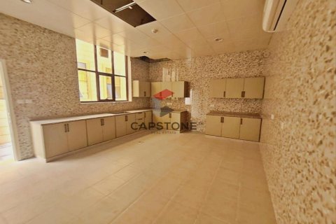 6 bedrooms Villa in Zakher, UAE No. 86359 15