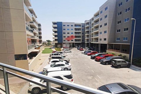 Apartment de 2 dormitorios en Al Reef, UAE No. 86332 3