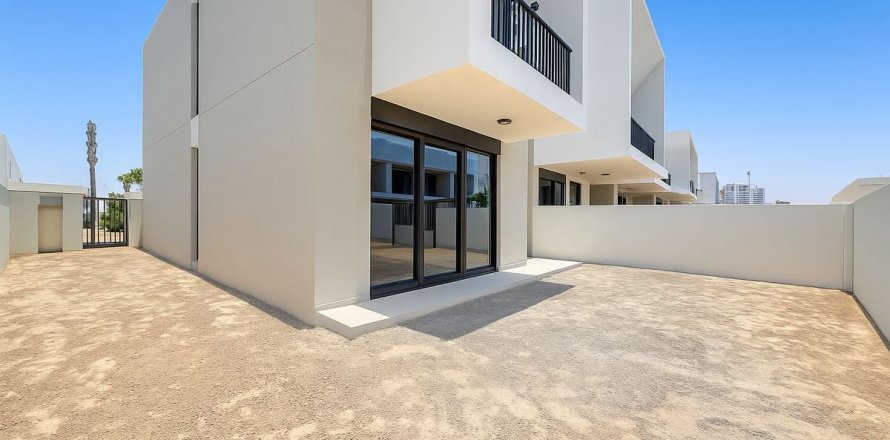 4 bedrooms Townhouse No. 116080