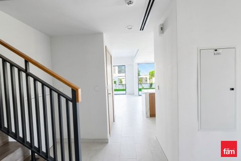 4 bedrooms Townhouse in Dubai, UAE No. 161319 4