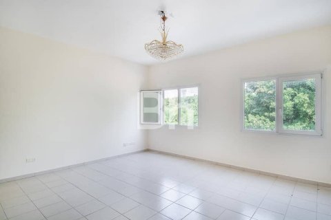Villa de 3 chambres  No. 114317 8