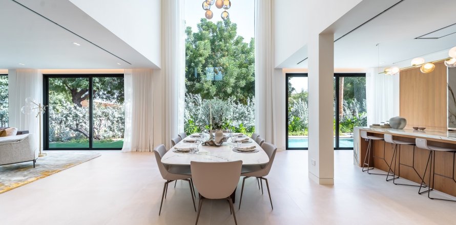 Villa de 5 chambres à Jumeirah Islands, UAE No. 146841