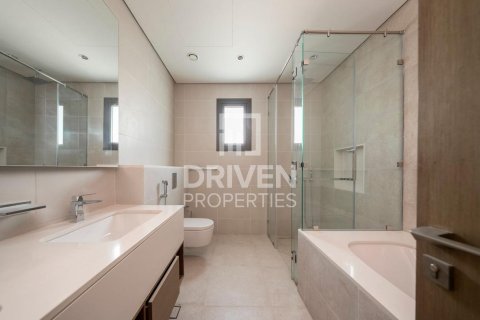 4 bedrooms Villa in District One, UAE No. 191597 11