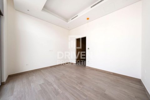 4 bedrooms Villa in District One, UAE No. 191597 6