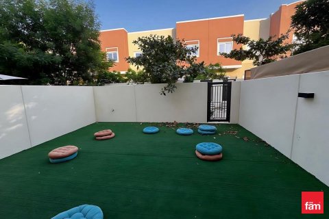 Townhouse de 3 dormitorios en Dubai, UAE No. 160987 3