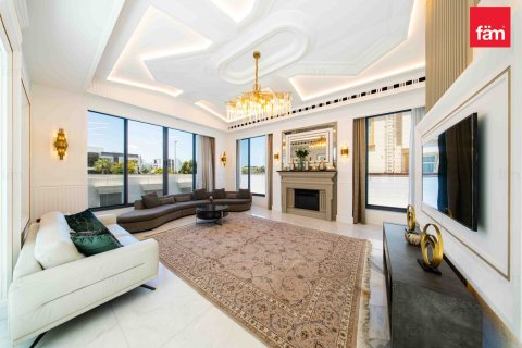 5 bedrooms Villa in Dubai, UAE No. 160988 8
