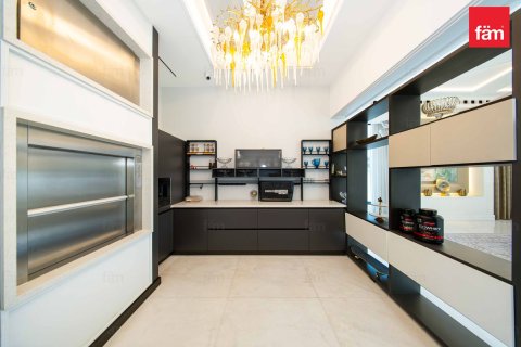5 bedrooms Villa in Dubai, UAE No. 160988 9