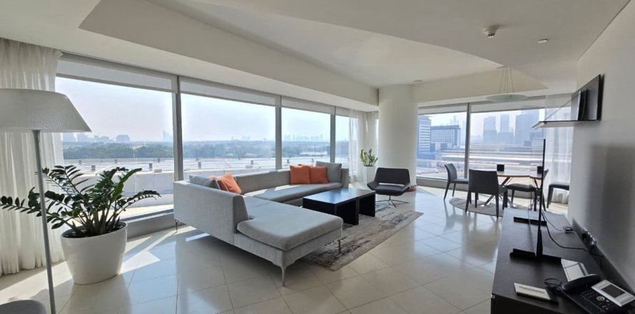Apartment de 2 dormitorios en Dubai, UAE No. 135819