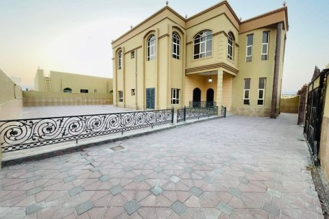 5 bedrooms Villa in Ras Al Khaimah, UAE No. 183834 24
