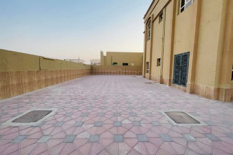 5 bedrooms Villa in Ras Al Khaimah, UAE No. 183834 13