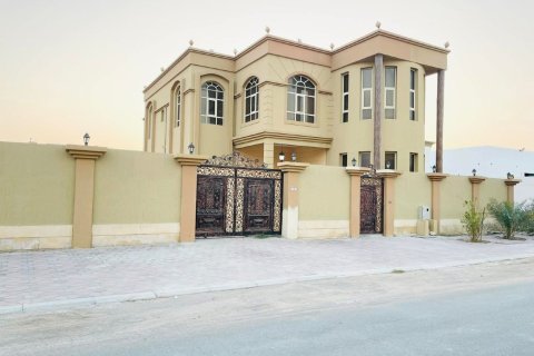 5 bedrooms Villa in Ras Al Khaimah, UAE No. 183834 23