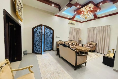 5 bedrooms Villa in Ras Al Khaimah, UAE No. 183834 22