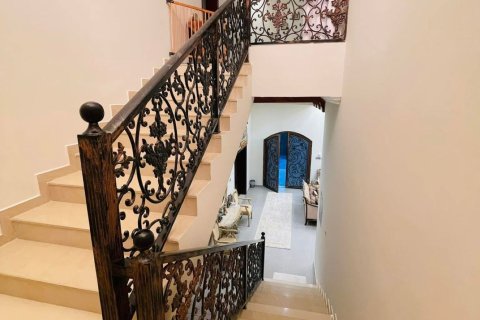 5 bedrooms Villa in Ras Al Khaimah, UAE No. 183834 11