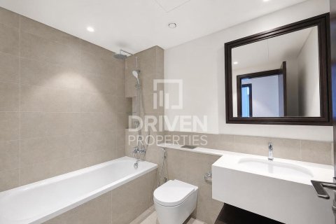 Appartement de 2 chambres à EMAAR Beachfront, UAE No. 201480 12