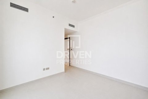 Appartement de 2 chambres à EMAAR Beachfront, UAE No. 201480 10