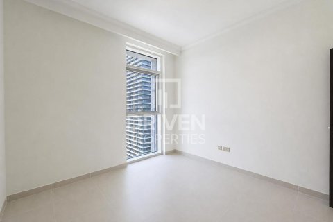 Appartement de 2 chambres à EMAAR Beachfront, UAE No. 201480 8
