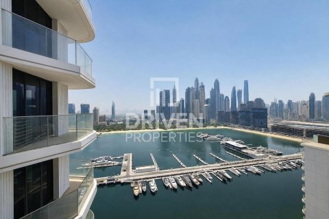 Appartement de 2 chambres à EMAAR Beachfront, UAE No. 201480 19
