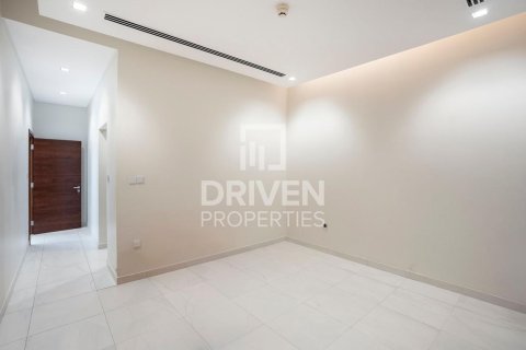 Villa de 5 dormitorios en District One, UAE No. 189962 14