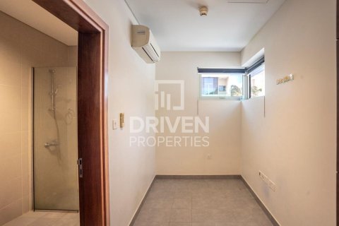 Villa de 5 dormitorios en District One, UAE No. 189962 22