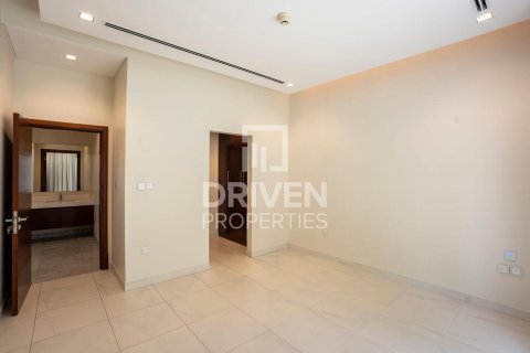 Villa de 5 dormitorios en District One, UAE No. 189962 6
