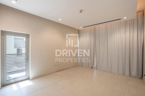 Villa de 5 dormitorios en District One, UAE No. 189962 8
