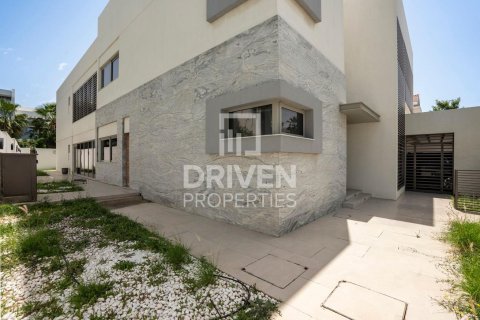 Villa de 5 dormitorios en District One, UAE No. 189962 31