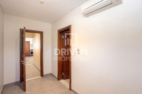 Villa de 5 dormitorios en District One, UAE No. 189962 23