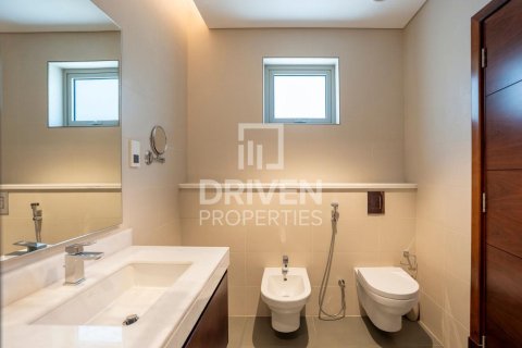 Villa de 5 dormitorios en District One, UAE No. 189962 26