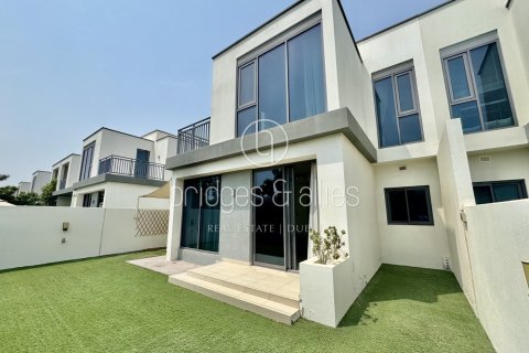 Villa de 4 dormitorios en Dubai Hills Estate, UAE No. 103077 10