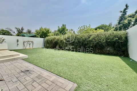 Villa de 4 dormitorios en Dubai Hills Estate, UAE No. 103077 8