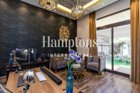 Вилла с 5 спальнями в DAMAC Hills (Akoya by DAMAC), ОАЭ №183208 14