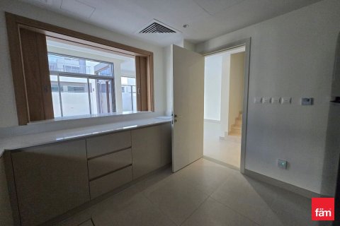 Villa de 4 dormitorios No. 126640 12